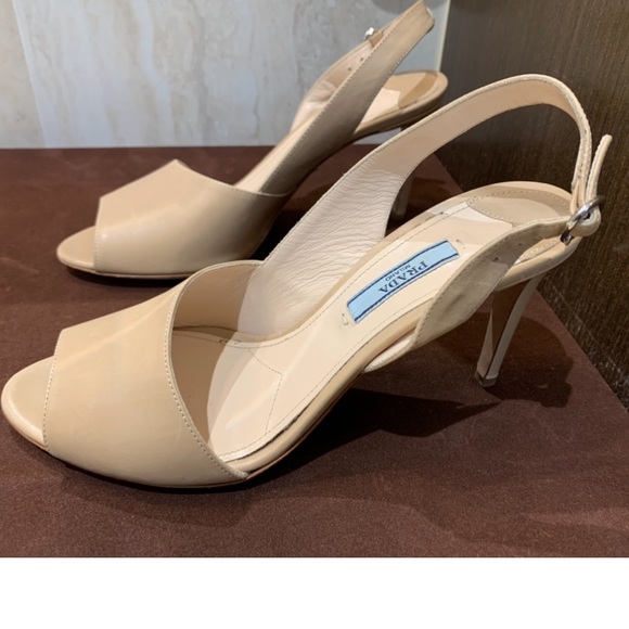 Prada Sandel -New With Out Tags - Picture 6 of 7
